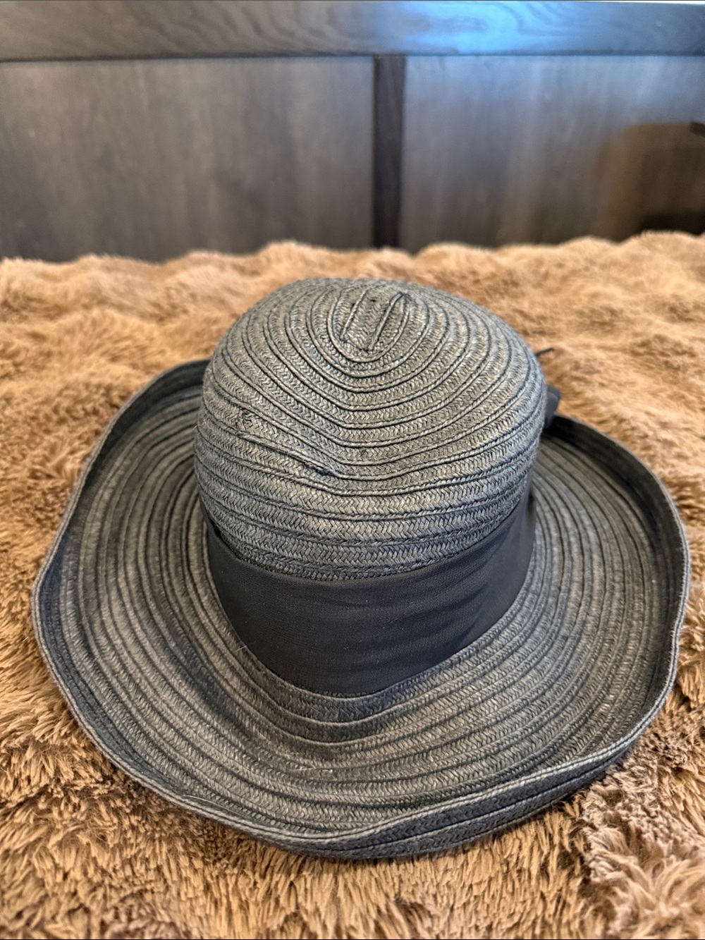 Classic Women's Wide-Brim Straw Hat with Bow - Black - Picture 2 of 3